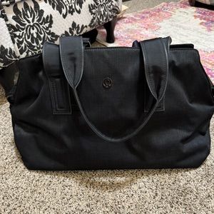 lululemon athletica Go Getter gym Yoga workout bag - black